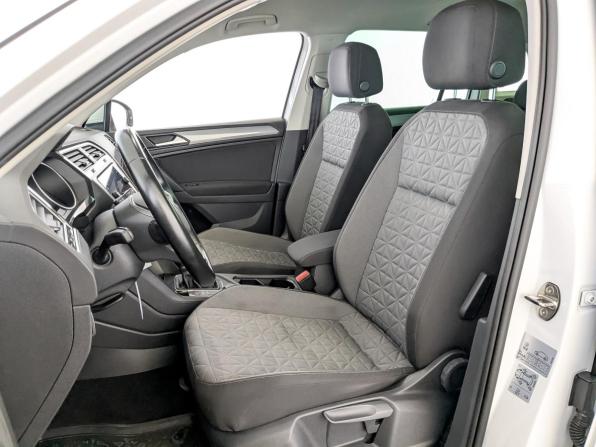 Volkswagen Tiguan II Рестайлинг с пробегом 2021 года, цена 3 150 000 рублей, 52829 км, внедорожник, Автокод Объявления