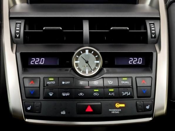 Lexus NX I с пробегом 2015 года, цена 2 490 000 рублей, 92726 км, внедорожник, Автокод Объявления