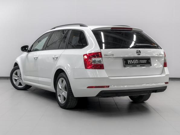 Skoda Octavia III (A7) Рестайлинг с пробегом 2017 года, цена 1 415 000 рублей, 206189 км, универсал, Автокод Объявления