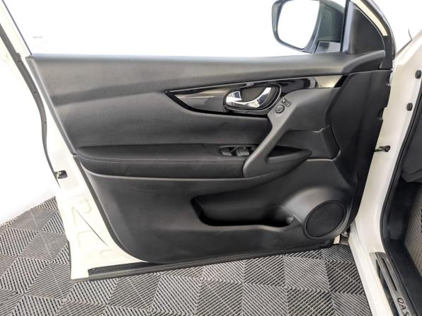 Nissan Qashqai II с пробегом 2018 года, цена 1 480 000 рублей, 77570 км, внедорожник, Автокод Объявления
