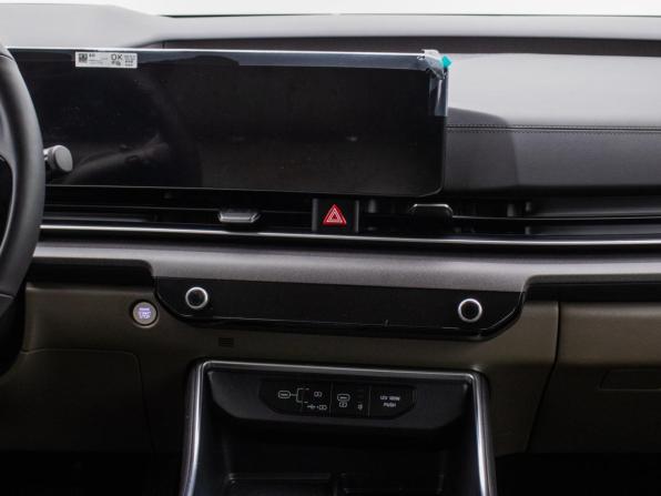 Kia Carnival IV Рестайлинг с пробегом 2025 года, цена 5 440 000 рублей, 10600 км, минивэн, Автокод Объявления