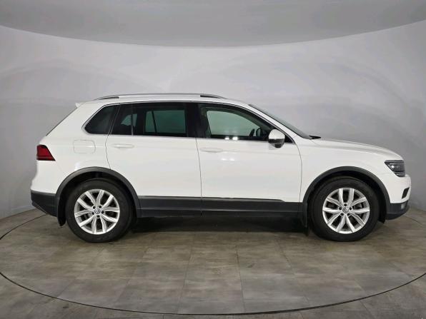 Volkswagen Tiguan II с пробегом 2018 года, цена 2 189 000 рублей, 176000 км, внедорожник, Автокод Объявления
