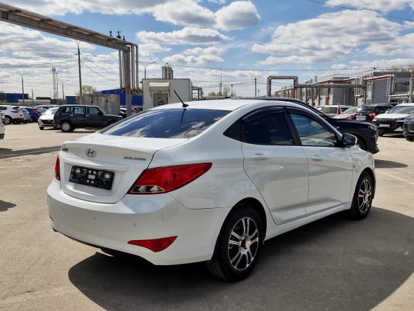 Hyundai Solaris I Рестайлинг с пробегом 2015 года, цена 1 068 000 рублей, 123079 км, седан, Автокод Объявления