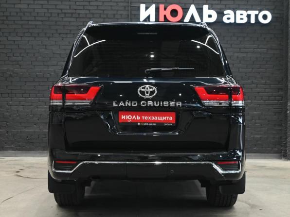 Toyota Land Cruiser 200 Series Рестайлинг 2 с пробегом 2015 года, цена 5 200 000 рублей, 220676 км, внедорожник, Автокод Объявления