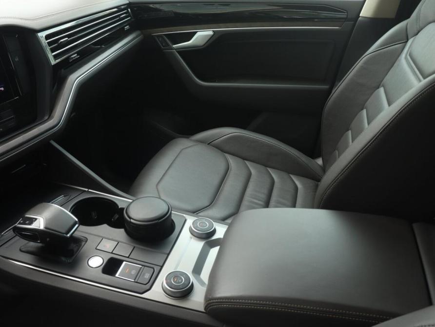 Volkswagen Touareg III Казань  - изображение 16