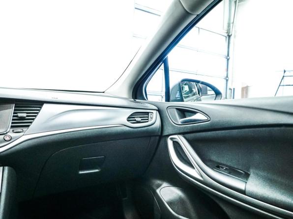 Opel Astra K с пробегом 2019 года, цена 1 650 000 рублей, 181918 км, универсал, Автокод Объявления