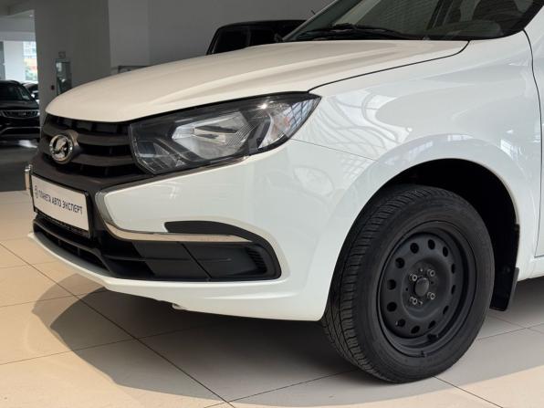 Lada (ВАЗ) Granta I Рестайлинг с пробегом 2023 года, цена 677 000 рублей, 50475 км, лифтбек, Автокод Объявления