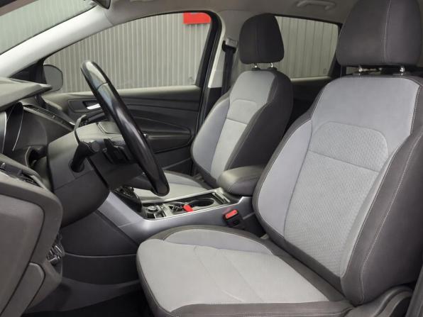 Ford Kuga II Рестайлинг с пробегом 2016 года, цена 1 577 000 рублей, 142324 км, внедорожник, Автокод Объявления