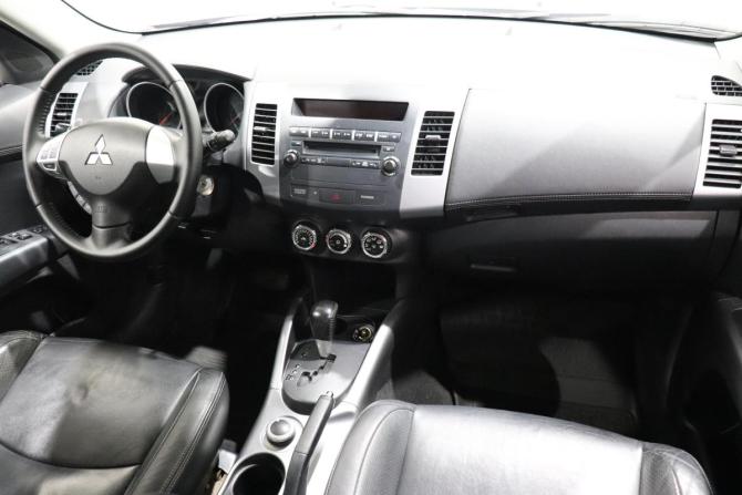 Mitsubishi Outlander II Рестайлинг с пробегом 2011 года, цена 1 040 000 рублей, 190821 км, внедорожник, Автокод Объявления