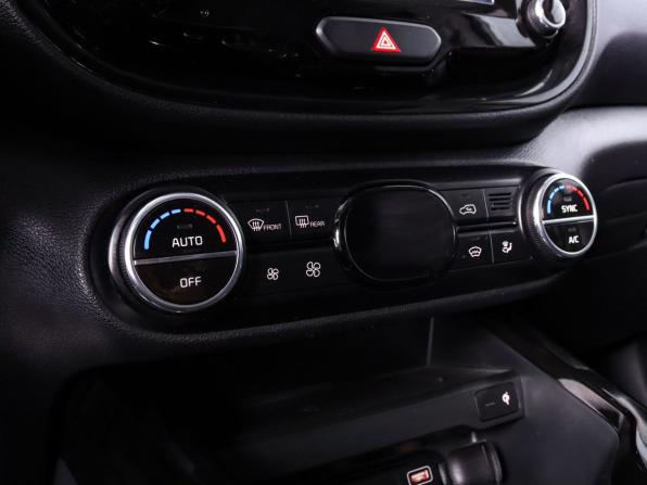 Kia Soul III с пробегом 2022 года, цена 1 670 000 рублей, 145440 км, хэтчбек, Автокод Объявления