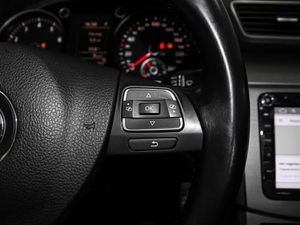 Volkswagen Passat B7 с пробегом 2014 года, цена 1 099 000 рублей, 222611 км, седан, Автокод Объявления