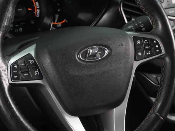 Lada (ВАЗ) Vesta I с пробегом 2020 года, цена 1 014 000 рублей, 117983 км, универсал, Автокод Объявления