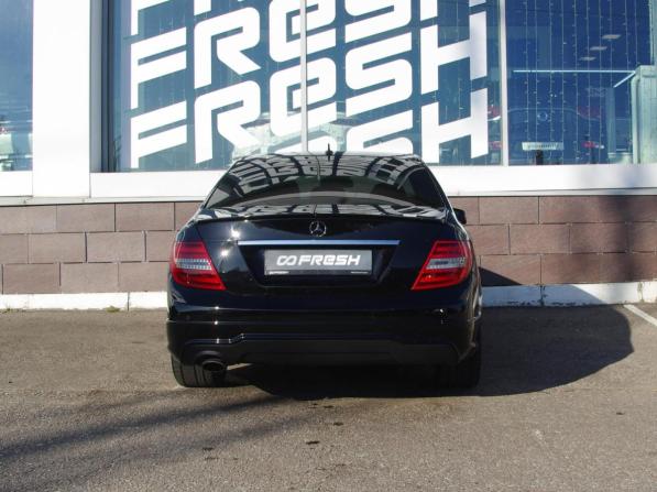 Mercedes-Benz C-Класс III (W204) Рестайлинг с пробегом 2012 года, цена 1 350 000 рублей, 211337 км, седан, Автокод Объявления