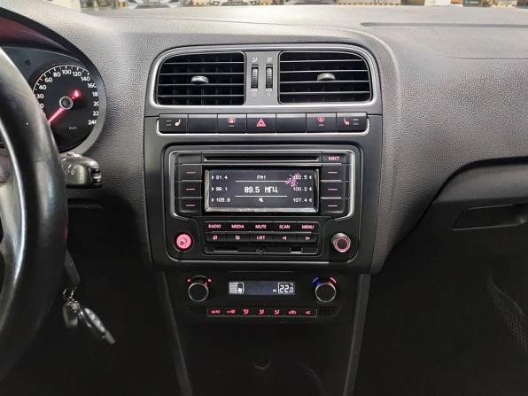 Volkswagen Polo V с пробегом 2013 года, цена 585 000 рублей, 220660 км, седан, Автокод Объявления