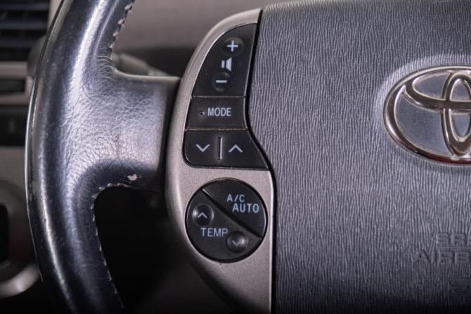 Toyota Prius II Рестайлинг (XW20) с пробегом 2008 года, цена 639 000 рублей, 315000 км, лифтбек, Автокод Объявления