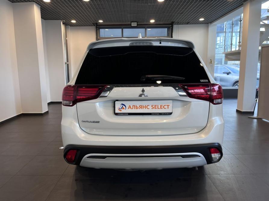 Mitsubishi Outlander III Рестайлинг 3 Чебоксары  - изображение 4