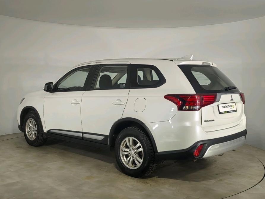 Mitsubishi Outlander III Рестайлинг 3 Санкт-Петербург  - изображение 7