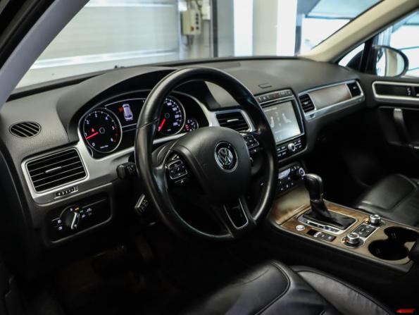Volkswagen Touareg II Рестайлинг с пробегом 2016 года, цена 2 699 000 рублей, 200750 км, внедорожник, Автокод Объявления