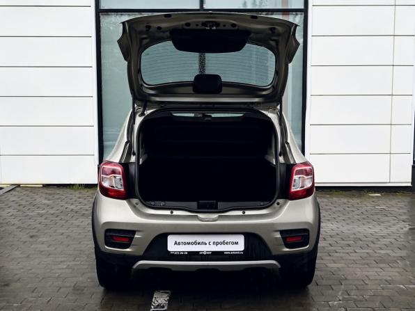 Renault Sandero II Рестайлинг с пробегом 2021 года, цена 1 349 000 рублей, 59819 км, хэтчбек, Автокод Объявления