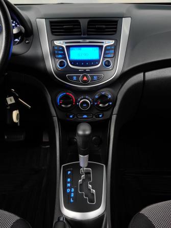 Hyundai Solaris I с пробегом 2012 года, цена 777 000 рублей, 107426 км, седан, Автокод Объявления