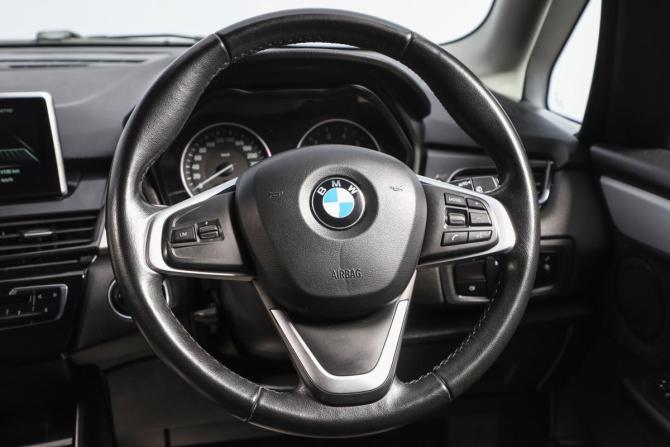 BMW 2 серии Active Tourer F45 с пробегом 2015 года, цена 1 339 000 рублей, 66212 км, компактвэн, Автокод Объявления