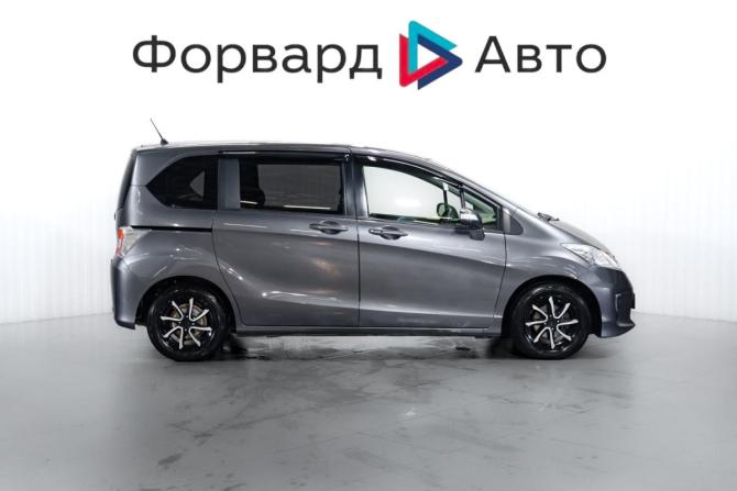 Honda Freed II с пробегом 2016 года, цена 1 400 000 рублей, 200000 км, компактвэн, Автокод Объявления