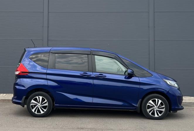 Honda Freed II с пробегом 2017 года, цена 1 270 000 рублей, 163953 км, компактвэн, Автокод Объявления
