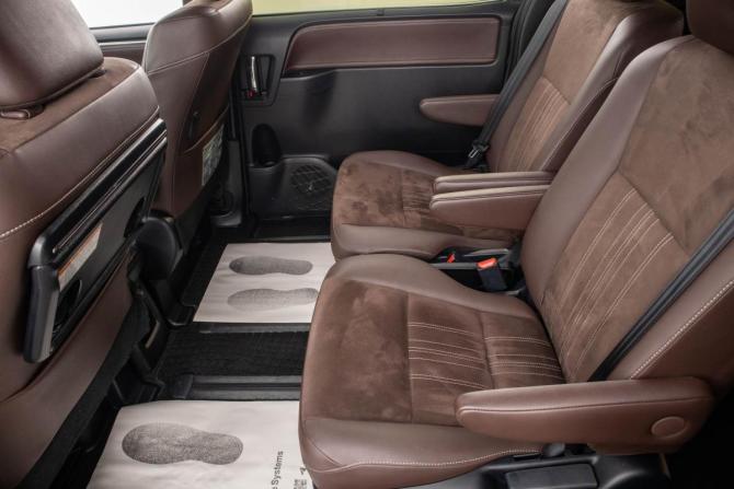 Toyota Esquire I Рестайлинг с пробегом 2017 года, цена 2 169 000 рублей, 131000 км, минивэн, Автокод Объявления
