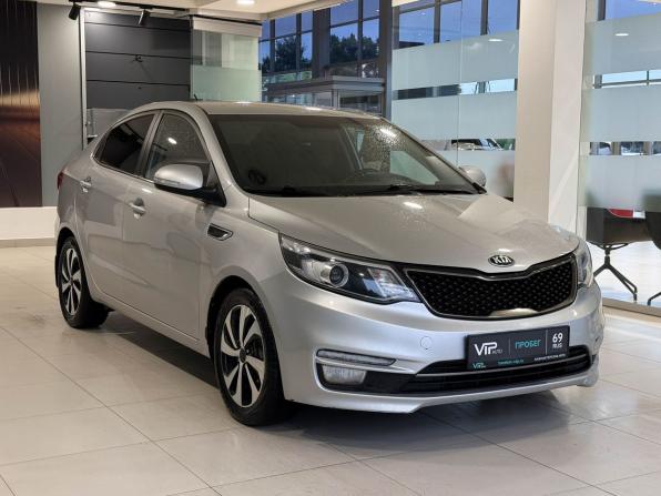 Kia Rio III Рестайлинг с пробегом 2015 года, цена 975 000 рублей, 201212 км, седан, Автокод Объявления