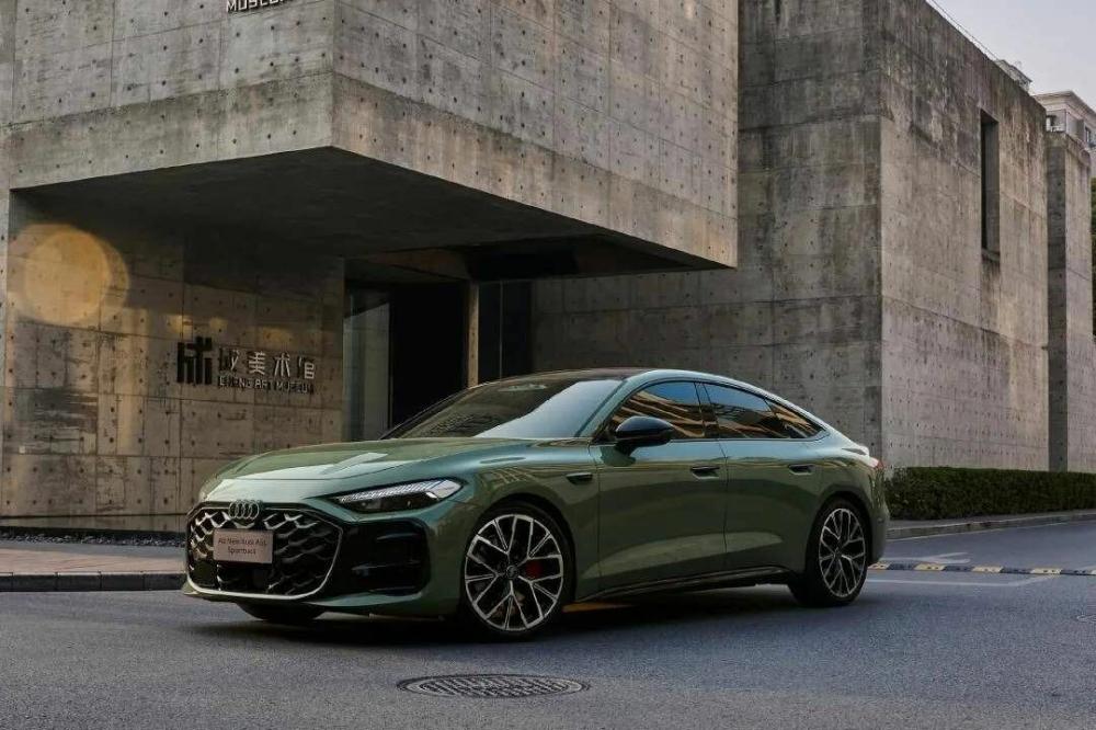 Audi A5 III (B10) Москва  - изображение 1