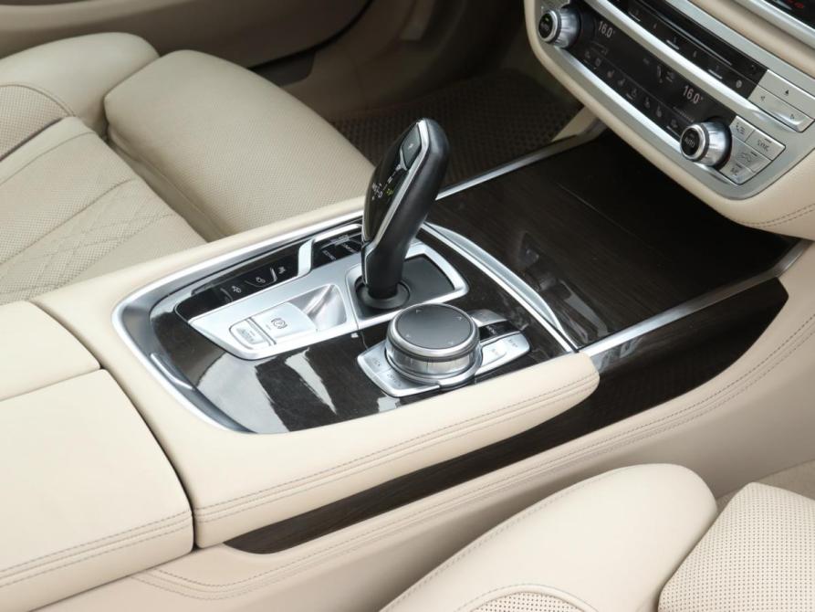 BMW 7 серии VI (G11/G12) Москва  - изображение 16