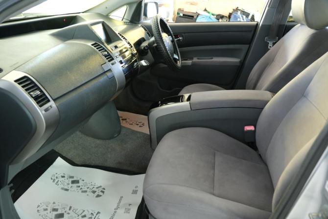 Toyota Prius II Рестайлинг (XW20) с пробегом 2008 года, цена 929 000 рублей, 250000 км, хэтчбек, Автокод Объявления