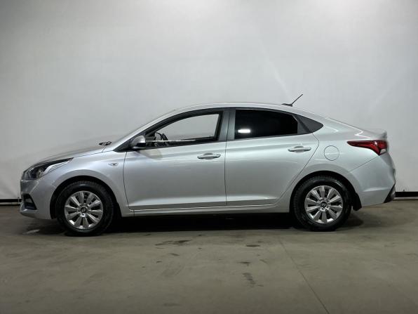 Hyundai Solaris II с пробегом 2017 года, цена 1 125 000 рублей, 144743 км, седан, Автокод Объявления