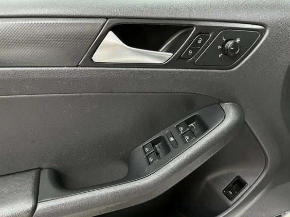 Volkswagen Jetta VI Рестайлинг с пробегом 2015 года, цена 1 028 970 рублей, 126073 км, седан, Автокод Объявления