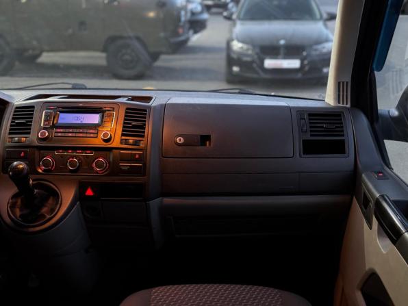 Volkswagen Caravelle T5 Рестайлинг с пробегом 2012 года, цена 1 979 000 рублей, 145057 км, минивэн, Автокод Объявления