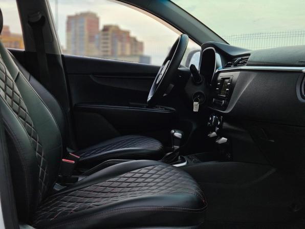 Kia Rio IV Рестайлинг с пробегом 2021 года, цена 1 369 000 рублей, 90000 км, седан, Автокод Объявления