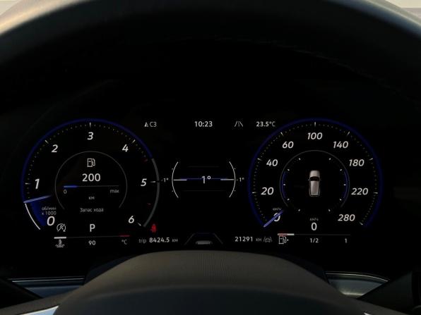 Volkswagen Touareg III Рестайлинг с пробегом 2024 года, цена 13 900 500 рублей, 21291 км, внедорожник, Автокод Объявления