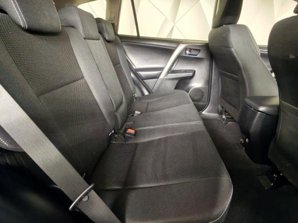 Toyota RAV4 IV (XA40) Рестайлинг с пробегом 2015 года, цена 1 995 000 рублей, 131229 км, внедорожник, Автокод Объявления