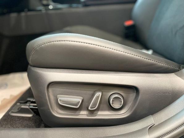 Toyota Camry IX (XV80) China Market с пробегом 2025 года, цена 4 750 000 рублей, 10 км, седан, Автокод Объявления