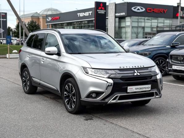 Mitsubishi Outlander III Рестайлинг 3 с пробегом 2021 года, цена 2 590 000 рублей, 78379 км, внедорожник, Автокод Объявления