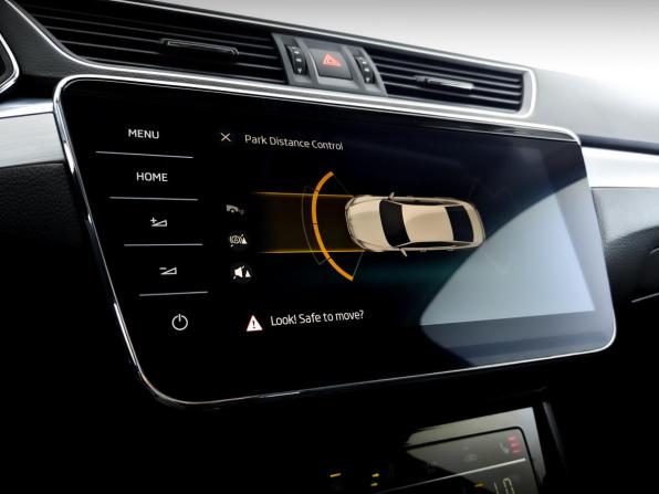 Skoda Superb III Рестайлинг с пробегом 2024 года, цена 2 900 000 рублей, 66490 км, лифтбек, Автокод Объявления