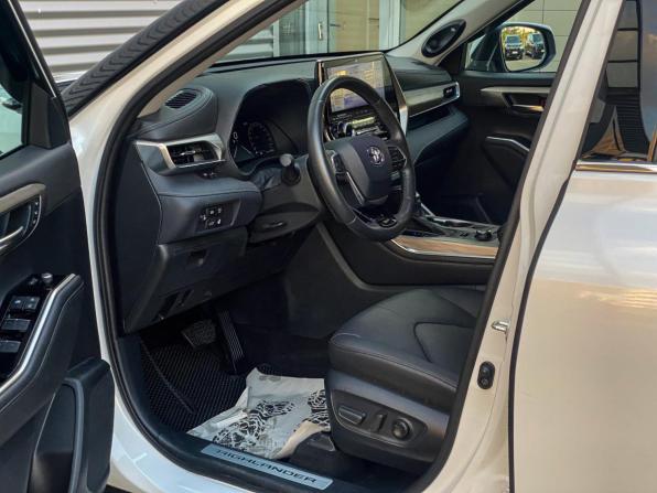 Toyota Highlander IV (XU70) с пробегом 2025 года, цена 5 199 000 рублей, 9800 км, внедорожник, Автокод Объявления
