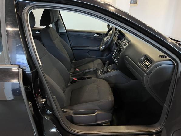 Volkswagen Jetta VI с пробегом 2014 года, цена 923 000 рублей, 107341 км, седан, Автокод Объявления