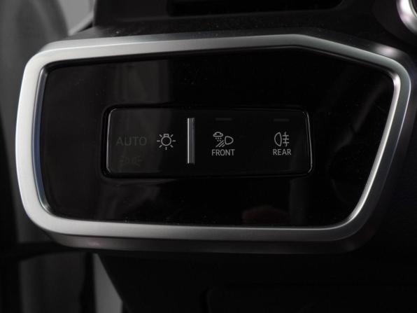 Audi A6 V (C8) Рестайлинг с пробегом 2023 года, цена 6 360 000 рублей, 38372 км, седан, Автокод Объявления