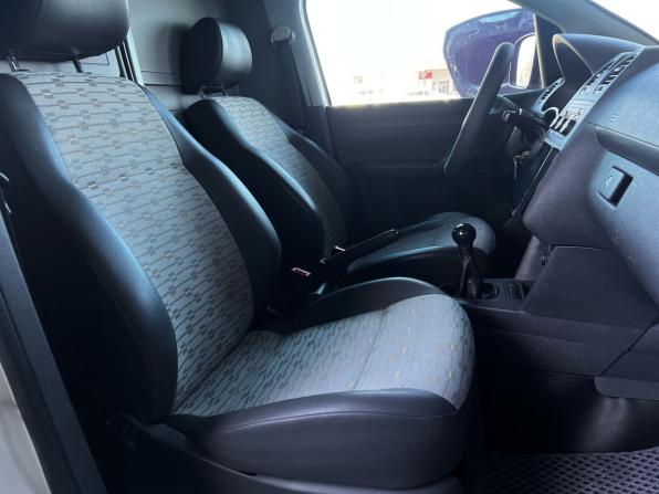 Volkswagen Caddy III Рестайлинг с пробегом 2011 года, цена 820 000 рублей, 327853 км, компактвэн, Автокод Объявления