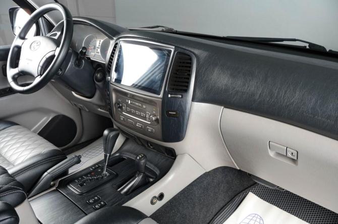 Toyota Land Cruiser 100 Series Рестайлинг 1 с пробегом 2003 года, цена 1 979 000 рублей, 303000 км, внедорожник, Автокод Объявления
