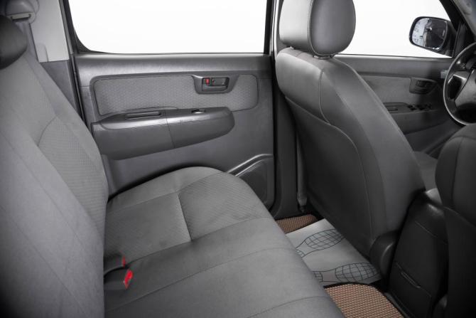 Toyota Hilux VII Рестайлинг с пробегом 2013 года, цена 2 349 000 рублей, 270000 км, offers.body_type.unknown, Автокод Объявления
