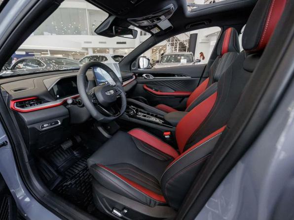 Geely Coolray I Рестайлинг 2 с пробегом 2026 года, цена 2 894 990 рублей, 1 км, внедорожник, Автокод Объявления