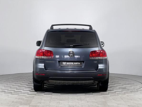 Volkswagen Touareg I Рестайлинг с пробегом 2006 года, цена 980 000 рублей, 216449 км, внедорожник, Автокод Объявления