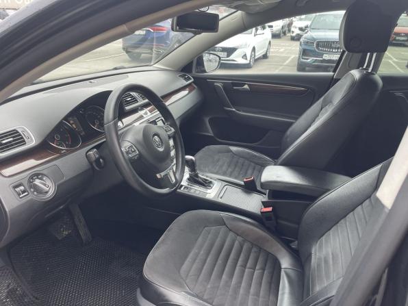 Volkswagen Passat B7 с пробегом 2012 года, цена 1 104 500 рублей, 280426 км, седан, Автокод Объявления